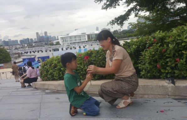 时间要闻|男童遭绑架下落不明，家属被劝停止寻找，1原因不敢发寻人启事