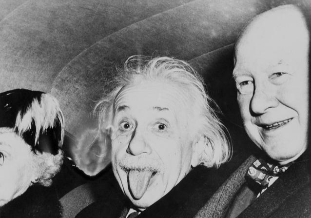 爱因斯坦|爱因斯坦为什么说“宇宙中的一切都是设计好的”,他发现了什么?