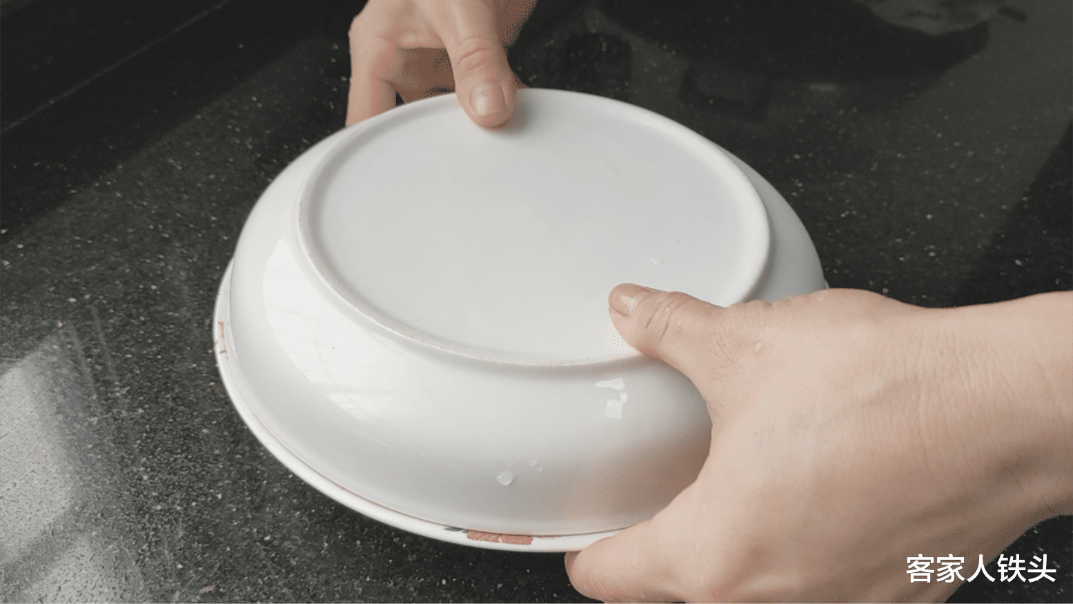 「泡饭」我家待客鸭肉就爱这样做，入味好吃又好看，出锅用汁泡饭能吃3碗