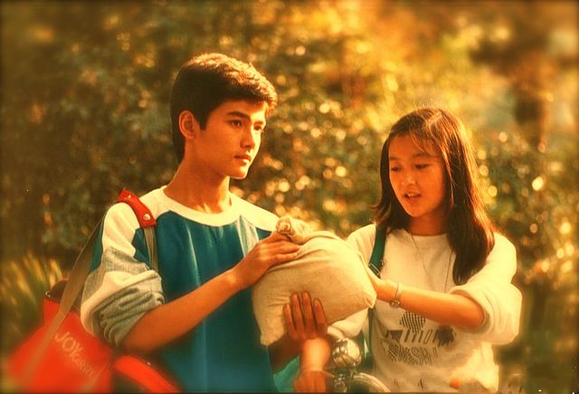 #十六岁的花季#《十六岁的花季》再回首，原来我们的青春已经那么遥远