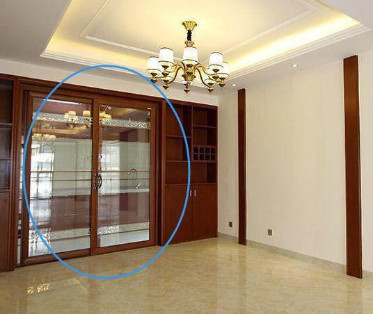 「」多年装修经验邻居只用推拉门，刚开始我疑惑，后来恍然大悟！