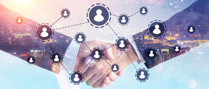 @一个优秀的上司，不仅在工作中值得追随，生活中也值得学习