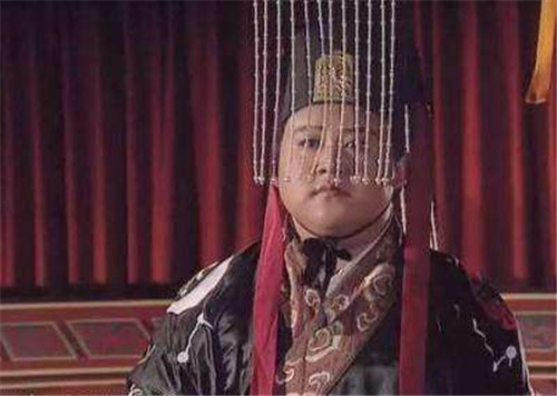 刘禅|诸葛亮去世后，刘禅为何连斩3大重臣？回头再看，才知他真的高明