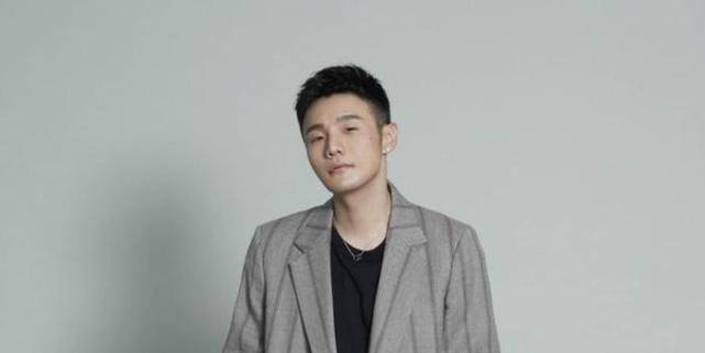 「中国好声音」《好声音》今年夏天再度来袭,两位导师回归,最后一位是他?