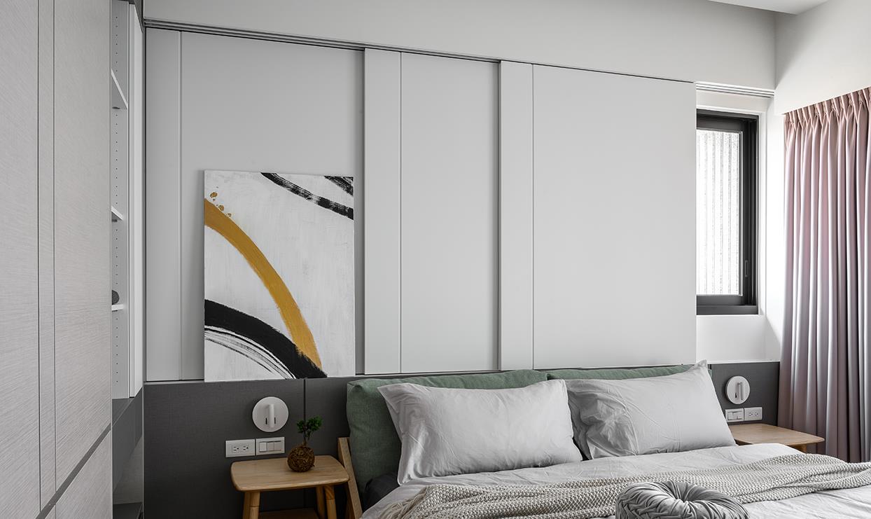 []骑行爱好者的高级灰美宅，122㎡，用设计将美好踪迹延续到每一天！