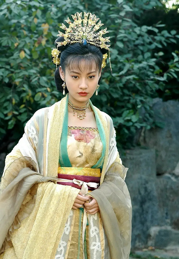 "江玉燕"杨雪复出古装剧,当近照曝光后,网友:杨颖连美貌都不能吹了!