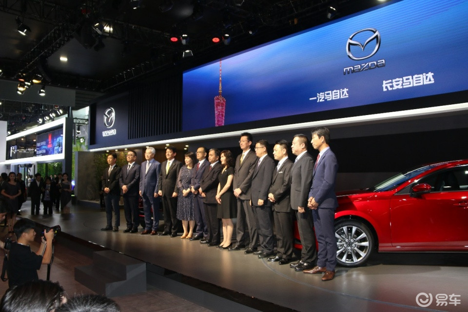 「昂克赛拉」新昂克赛拉，颜值巅峰，内饰和动力毫不逊色