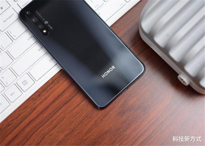 5g手机|被华为公认的“最强自拍手机”,刚满10个月就加速清仓,仅1469元!