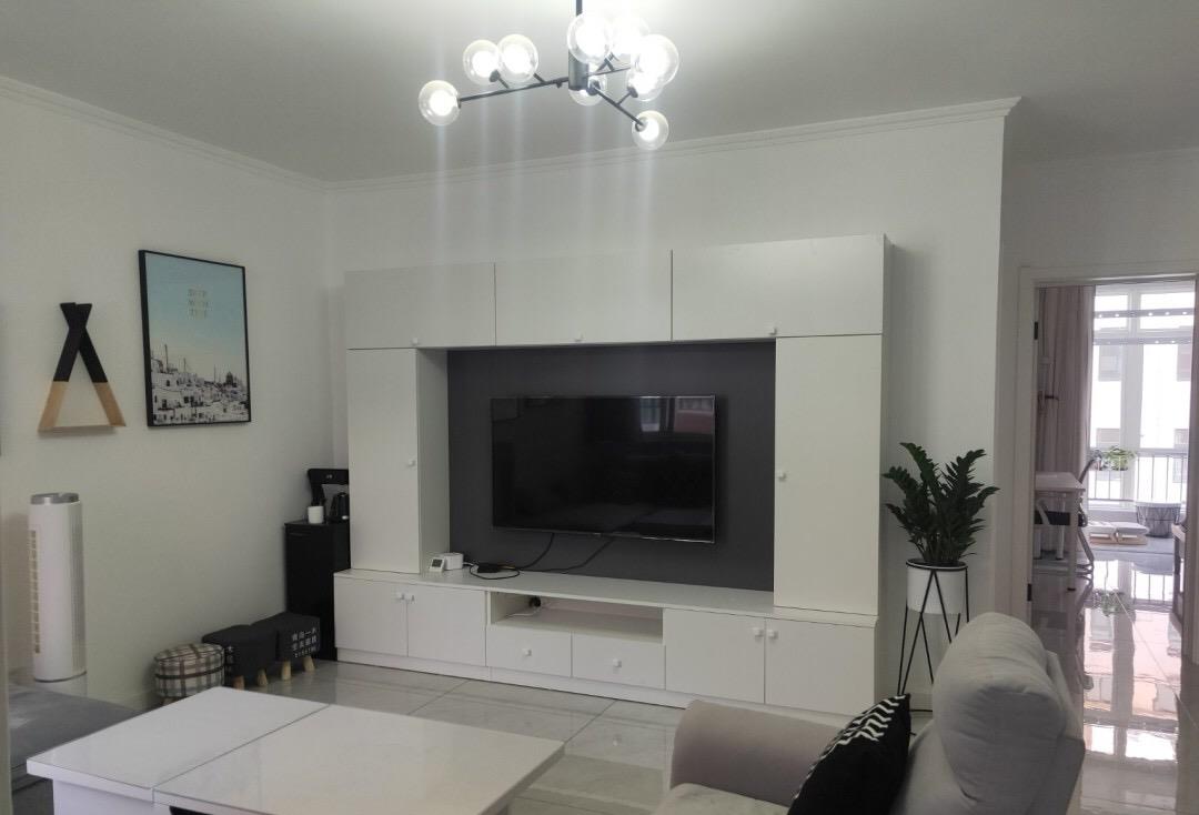 |学她家装修,不做吊顶很舒适,设计的电视墙非常实用,特别喜欢!