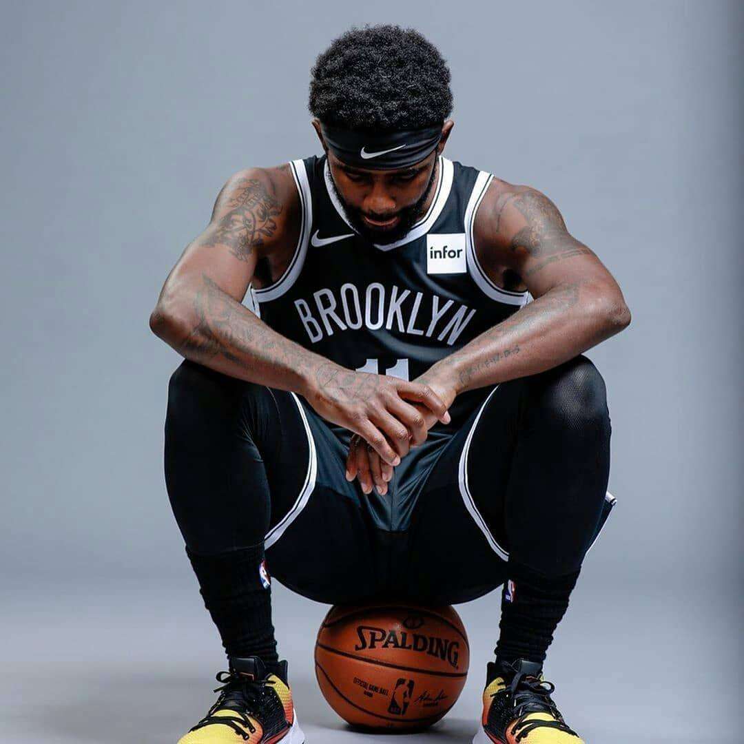 「凯里·欧文」还是不服!欧文回忆16年夺冠:人们只记住詹姆斯的封盖,记不住我的三分!