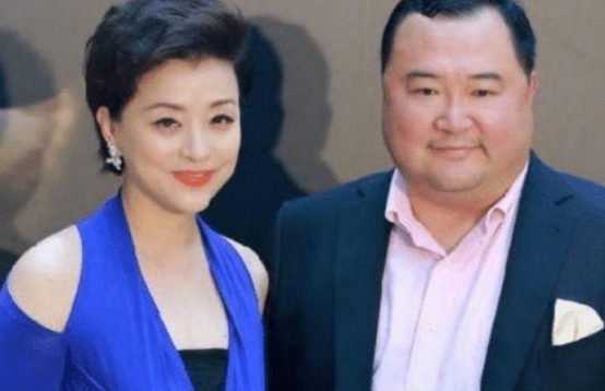 『赵薇』?中国最漂亮的4位“富豪夫人”，赵薇不在榜内，第一实至名归