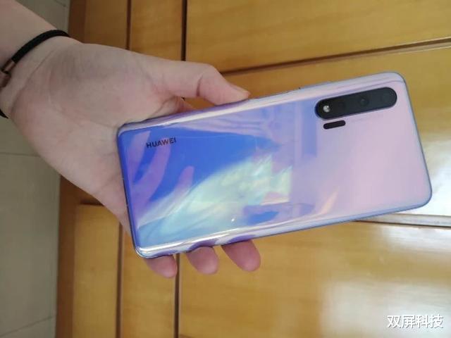 5G|余承东发福利了，麒麟990+双模5G+40W快充，“跳水价”1500元