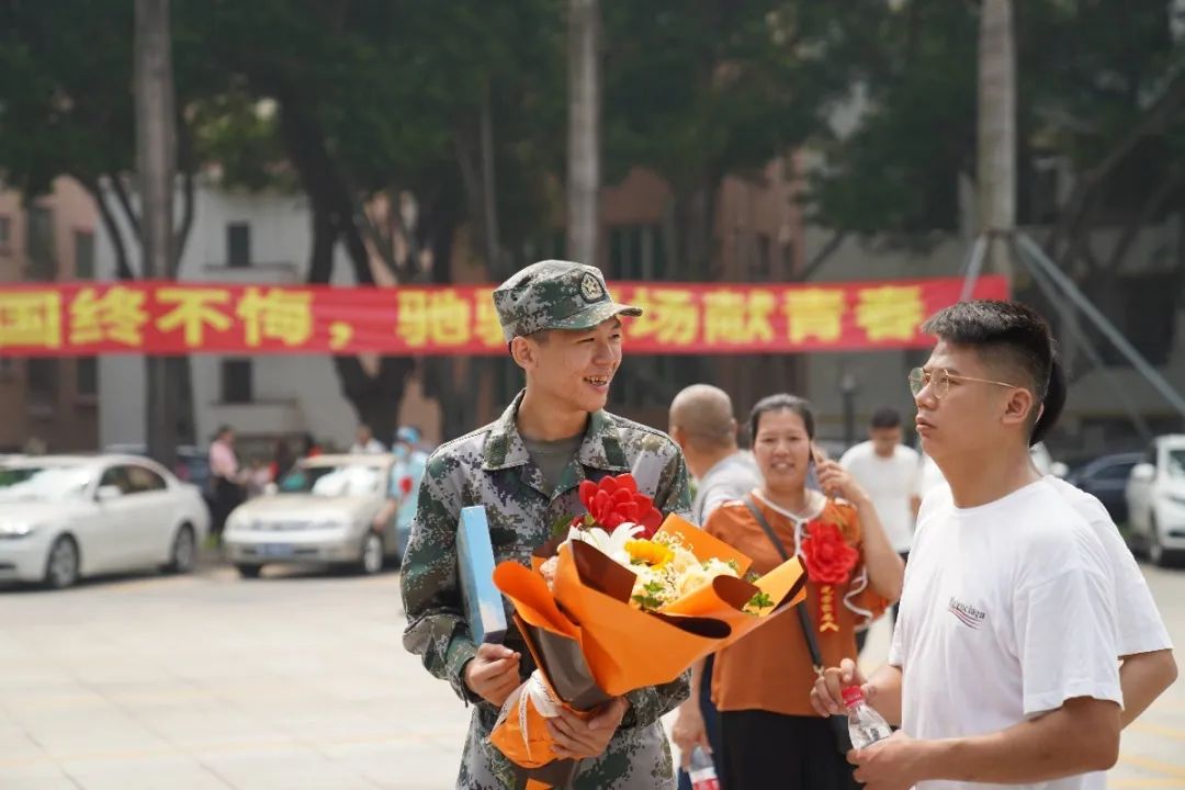 "原"厚街发布|帅!厚街41名新兵集中亮相!