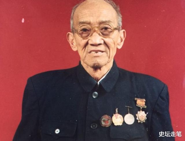 历史揭秘|他是被俘的志愿军最高将领，回国被开除军籍，后来结局如何