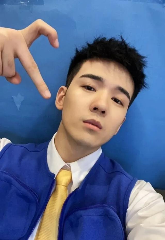 『仝卓』仝卓高考舞弊本人关评论还没道歉，人民网评：教育容不得舞弊作假