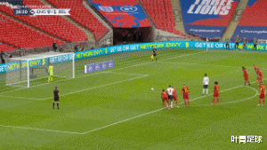 英格兰队|1-2，世界第1轰然倒下！英格兰逆转+复仇，3战7分冲上榜首