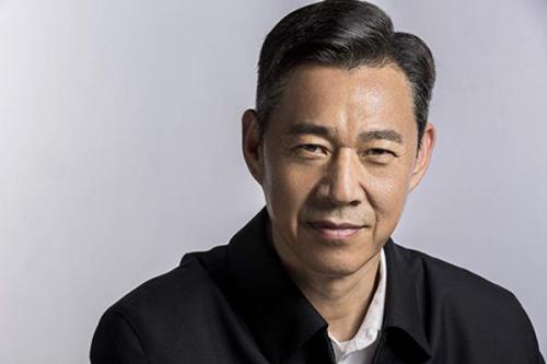 张丰毅|看看张丰毅现在的太太，再看看前妻吕丽萍，差距太明显