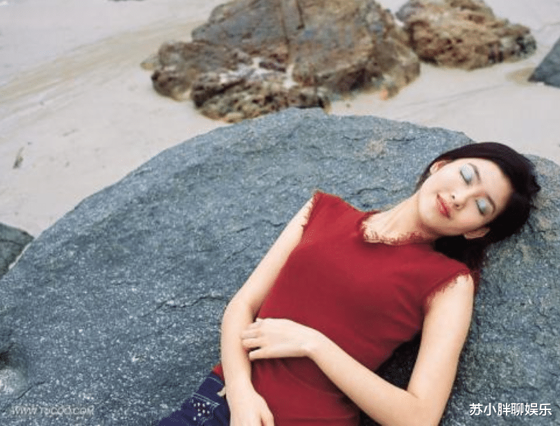 玉女掌门人@香港“玉女掌门人”身体机能23岁，婚后不拍爱情片，怪不得老公宠上天