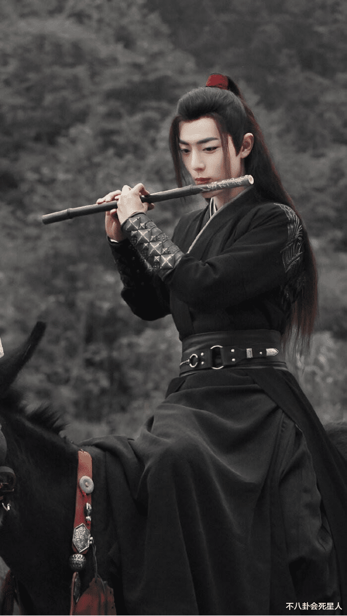 肖战|?《狼殿下》肖战颜值糟糕，眼袋重眼皮肿，抬头纹藏不住还有粉刺