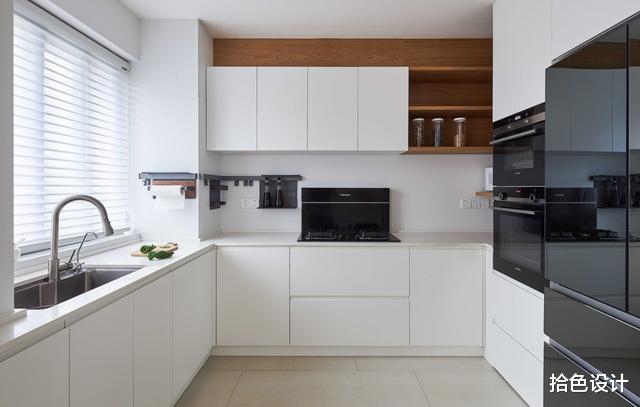 ▲这应该是188㎡大宅,最简单的装修了,虽不豪华但很耐看!