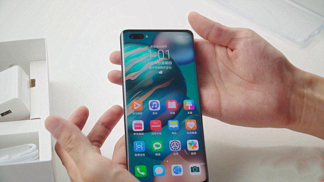 『华为手机』华为手机也分三六九等,这四款机型买对不吃亏!