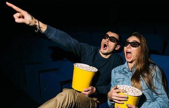 电影|4天超20亿，阿里、腾讯、头条的国庆档资本追逐战