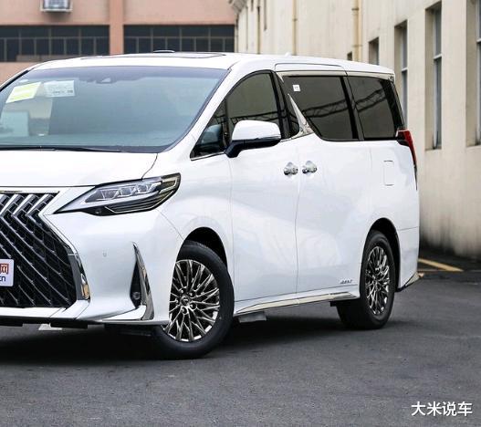 雷克萨斯lm|日系王牌终于放下尊严！新车连跌40万，后排比床舒服，国人抢疯了