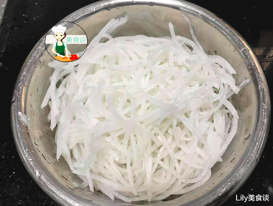 饮食|42岁小姨轻断食晚餐，悄悄走红朋友圈，网友：这么吃想长胖都很难