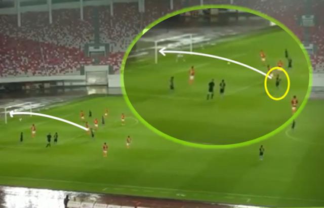 『广州恒大』动图来了！热身赛恒大丢球镜头：扎球王好一记刁钻的世界波