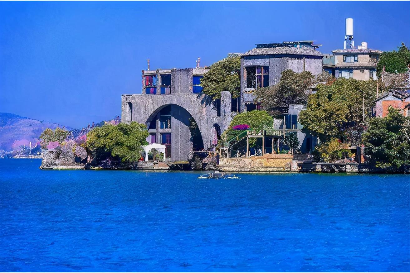 杨丽萍|杨丽萍3000万“月亮宫”被查，外表光鲜亮丽，里面太“肮脏”