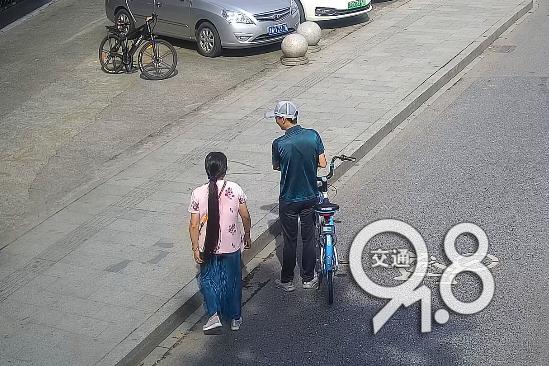 半岛晨报|大妈“捡了”59800元的戒指，结果万万没想到