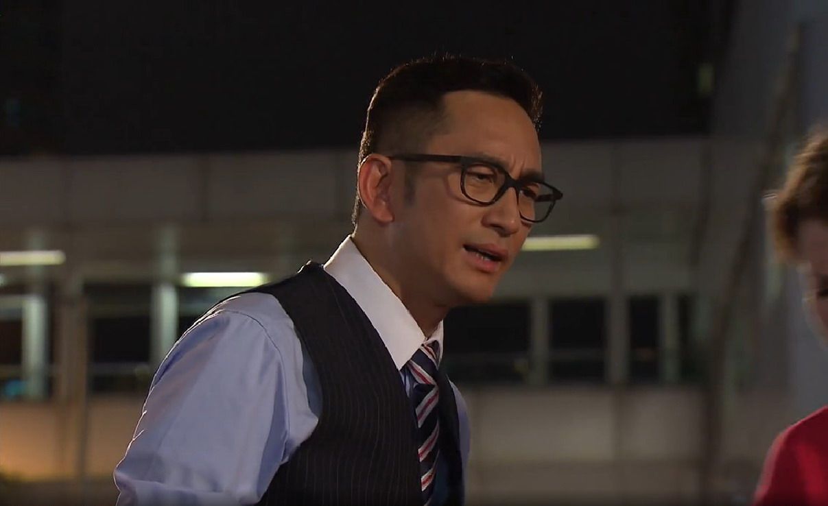 吴启华:22岁嫁大21岁丈夫,7年败完5个亿,离婚后为千万放弃女儿抚养权