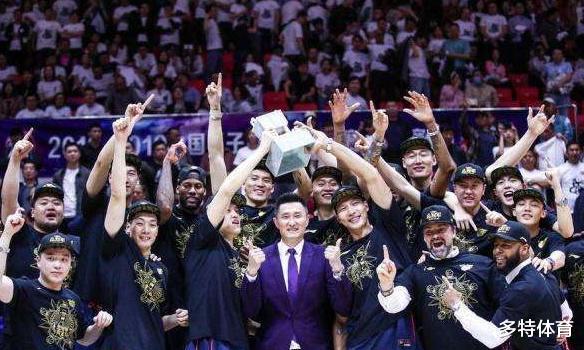 [杜锋]CBA官方消息！全华班时代或正式降临，这下杜锋朱芳雨要乐坏了