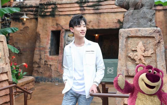 谢明皓|肖战遭王一博亲妈陷害?谢明皓对后者猛泼脏水,网友:反常必有妖