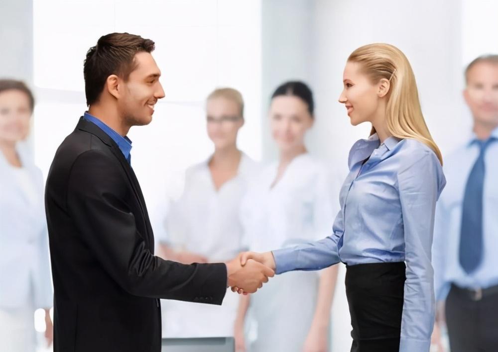 职场故事|工作5年，月薪没新员工一半，老员工心寒辞职！结果却令他意外