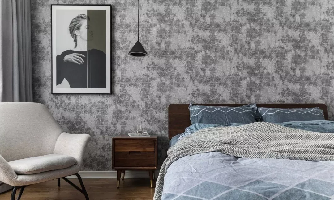 睡前脱下的衣服放哪儿？看别人都怎么做