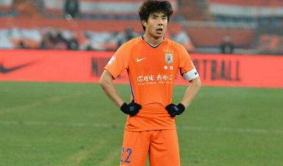 【山东鲁能】大反转！鲁能曾经计划让他新赛季打替补，如今再次逆袭成主力