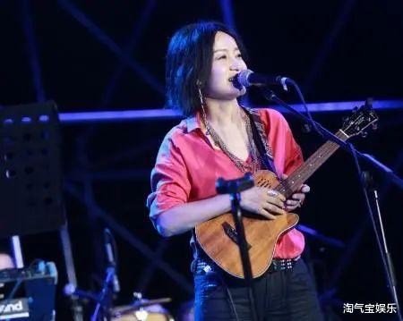 「臧天朔」她曾5次上春晚,被恩师欺骗怀孕打胎,如今51岁依然未婚令人惋惜