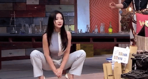 柳岩|柳岩为啥39岁无人追?当看到她深蹲的那刻,网友:换我,我也不敢娶啊