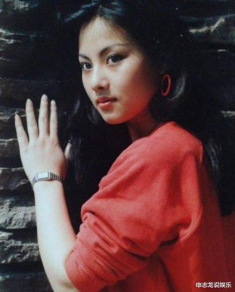 罗烈：25年前乐韵坠楼身亡，你以为是情变惹祸，其实背后暗藏“阴谋”