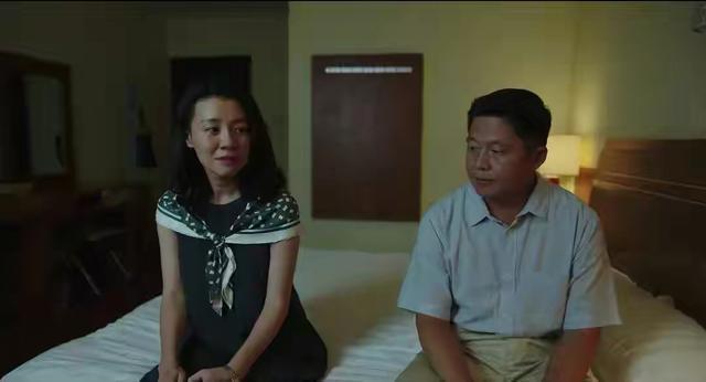 「隐秘的角落」《隐秘的角落》：恋情公开后，马主任为何拒绝周春红？中年男人的精明