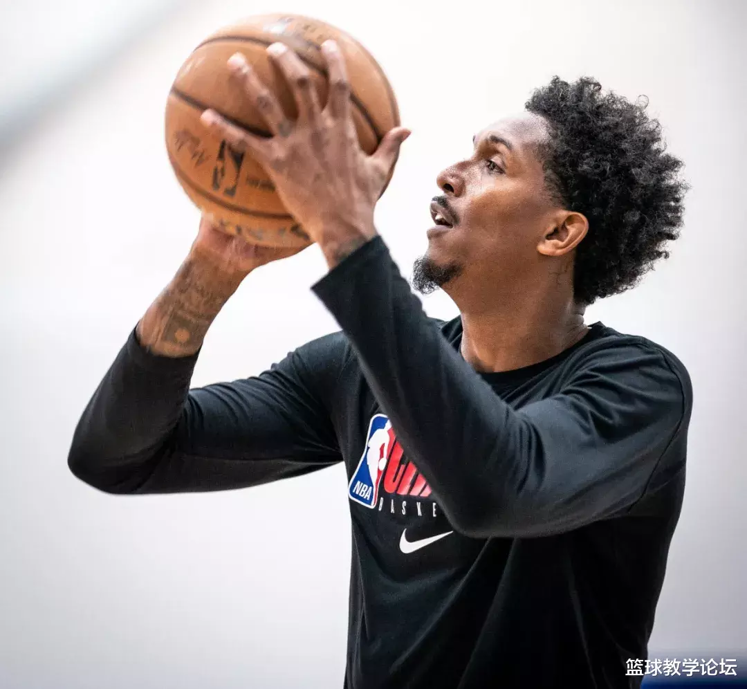 复赛|老三回来了！霍华德之后，快船也迎来巨头回归！小卡却再次消失