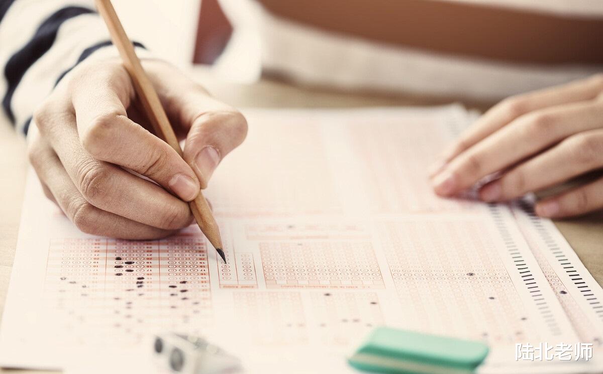 高考状元|今年高考状元报考最多的四专业,三个是冷门,普通学生别轻易模仿