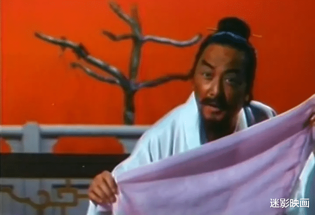 李小龙|李小龙阴间大战007与吸血鬼教父,从未见过如此沙雕的功夫片!