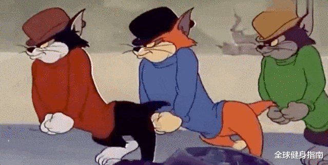 翘臀■网红的走路方式到底是个什么鬼？你们都被骗惨了