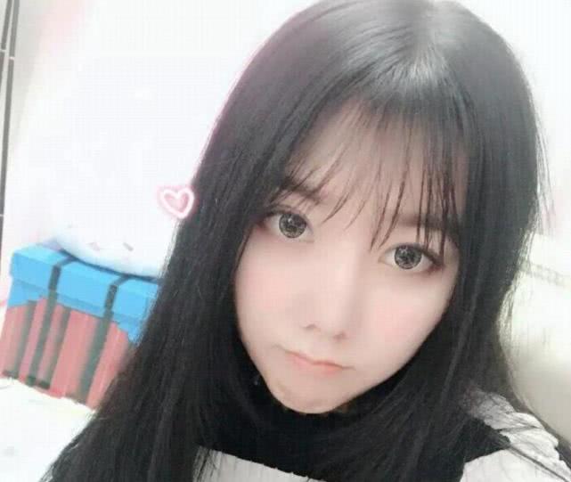 「斗鱼」斗鱼开启粉丝节，小团团决定不参加活动，被称为最聪明的主播