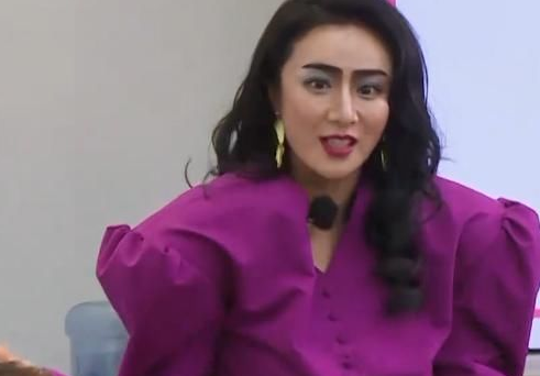 「薇娅」节目组搞事情，故意安排邓伦薇娅一组，是想挽回二人19年的纠葛？