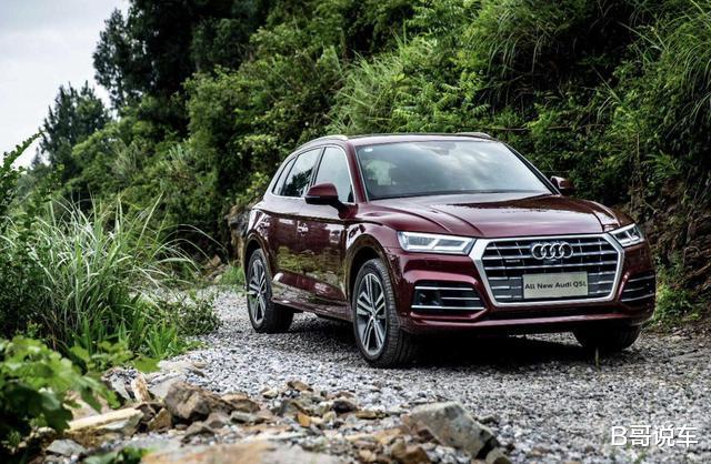 奥迪Q5|这\奥迪\直降10万?25岁开它最有面子,买汉兰达都后悔了!