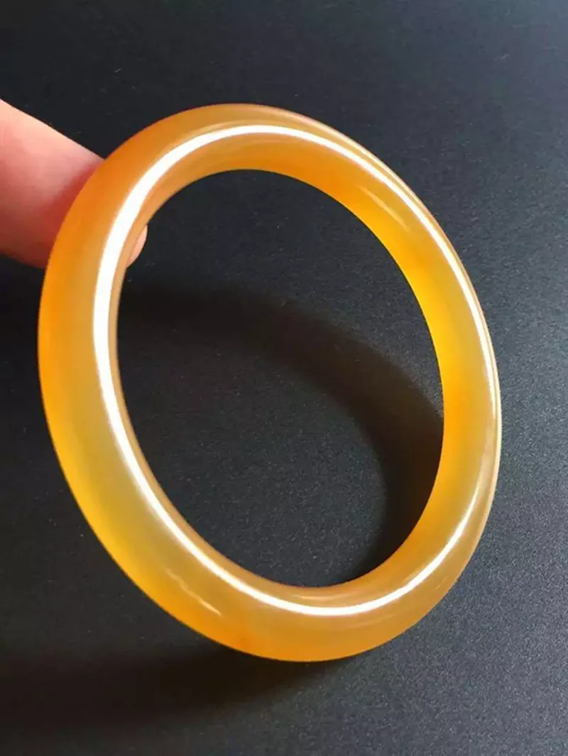 【翡翠】夜市淘得一块大马砍纯水石，一刀切出极品冰黄翡，成品出来美化了！