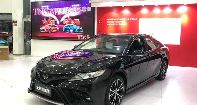 [丰田凯美瑞]25.9万提了辆凯美瑞，过了3个月磨合期后，车主：我只想说三个字
